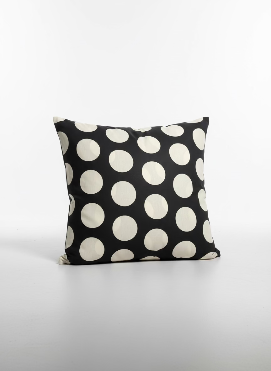 Milly sofa pillow