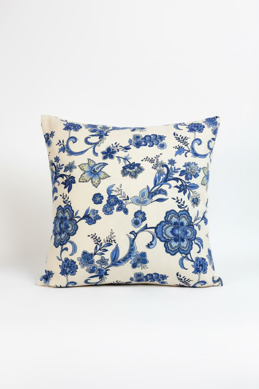Winnie sofa pillow